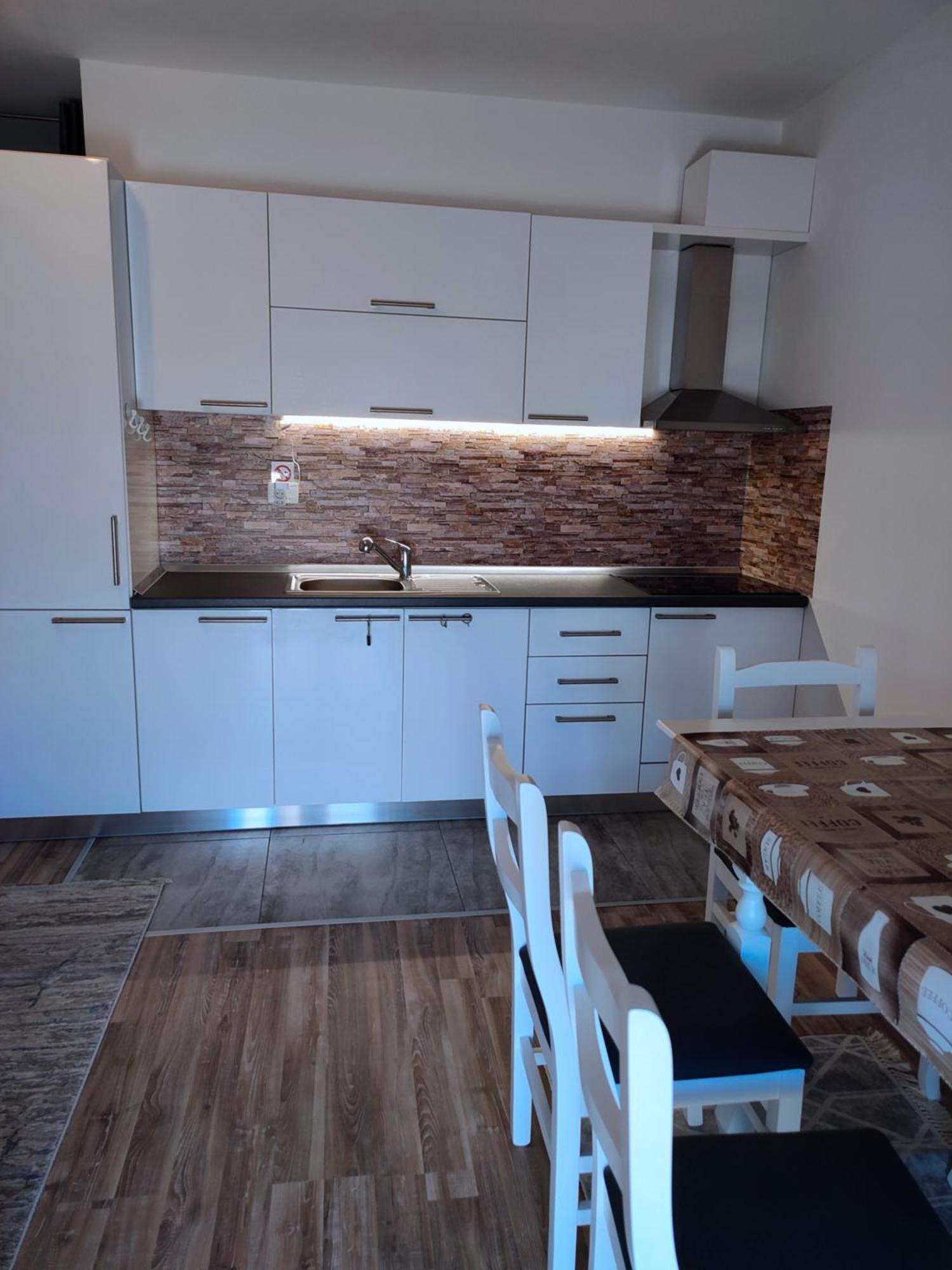 Sabi Apartment Golem Qerret Eksteriør bilde